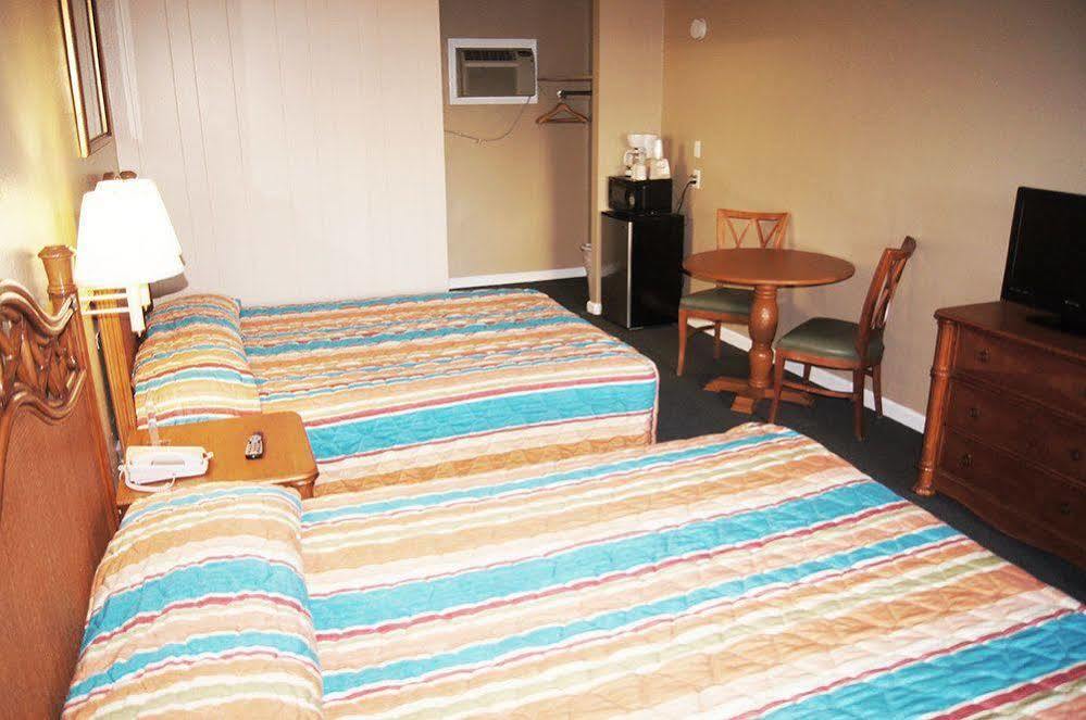 Oceanfront Viking Motel Миртл-Бич Экстерьер фото