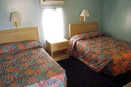Oceanfront Viking Motel Миртл-Бич Экстерьер фото